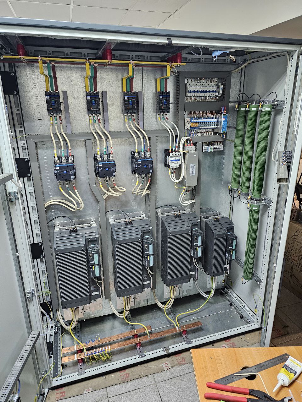 6. Шкаф управления  - позиционер вагонный  АСУ ТП Брик (1).jpg