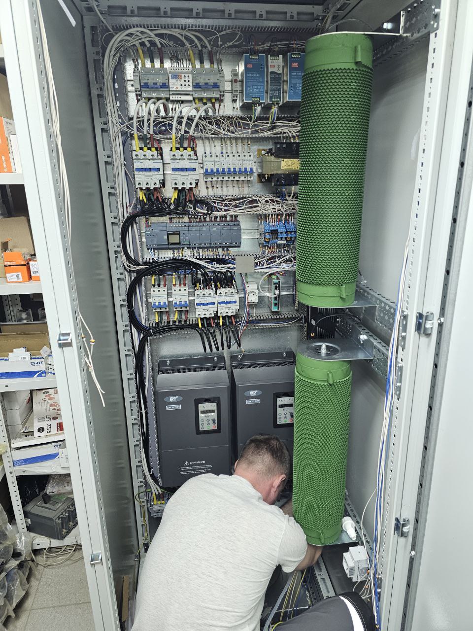 6.1. Шкаф управления  - позиционер вагонный   АСУ ТП Брик.jpg